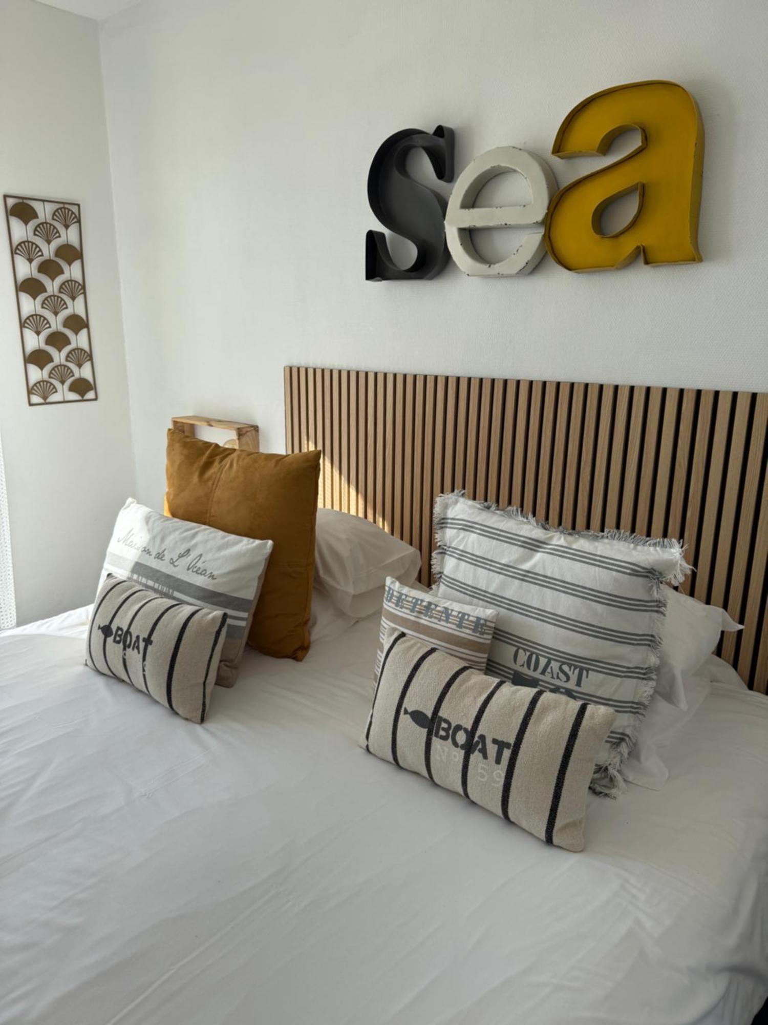 Face Aux Flots Hotel La Cotiniere Luaran gambar