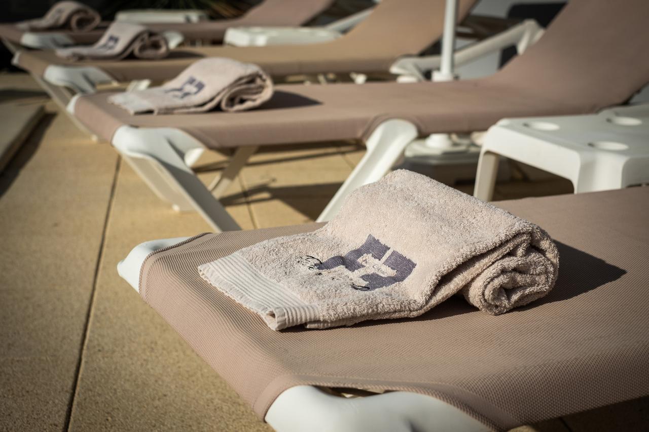 Face Aux Flots Hotel La Cotiniere Luaran gambar